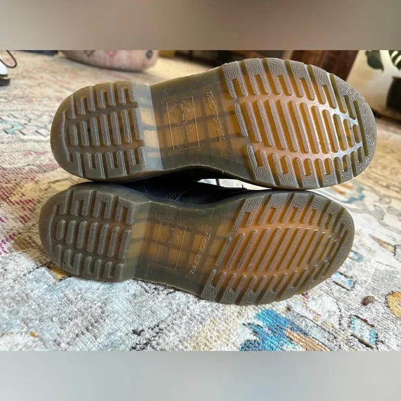 The Original Dr. Martens - Picture 3 of 4